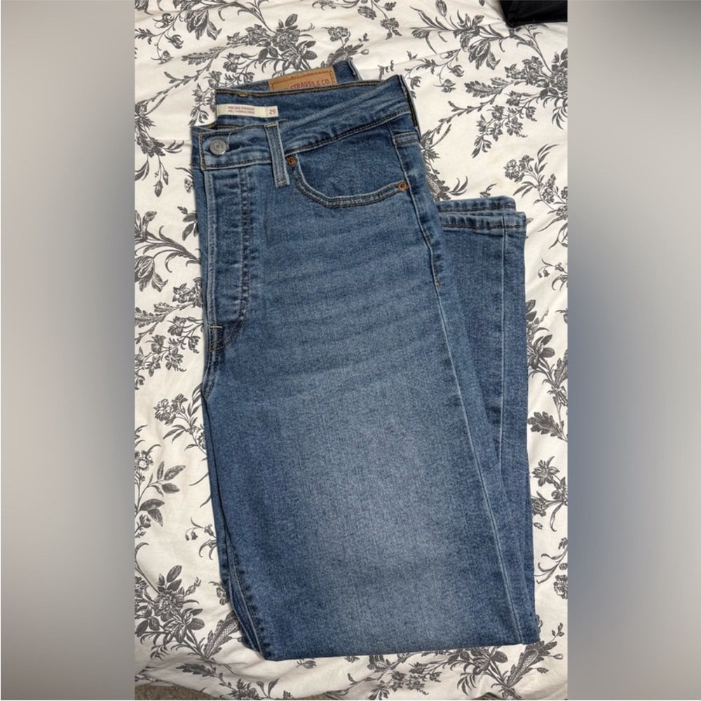 Levi’s Ribcage straight jeans